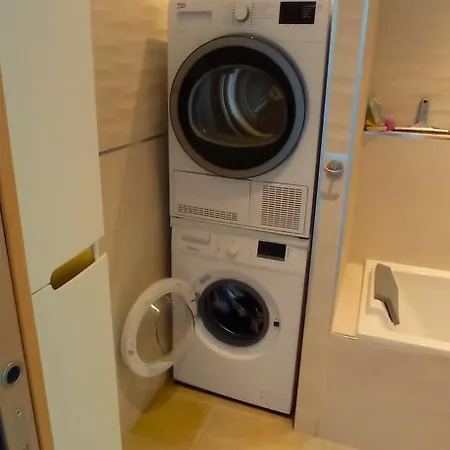 De Luxe A * Torcy (Seine-et-Marne)